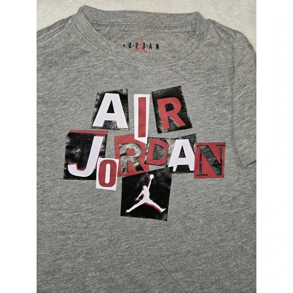 Air Jordan Short Sleeve T Shirt Gray Boys Small 8/10